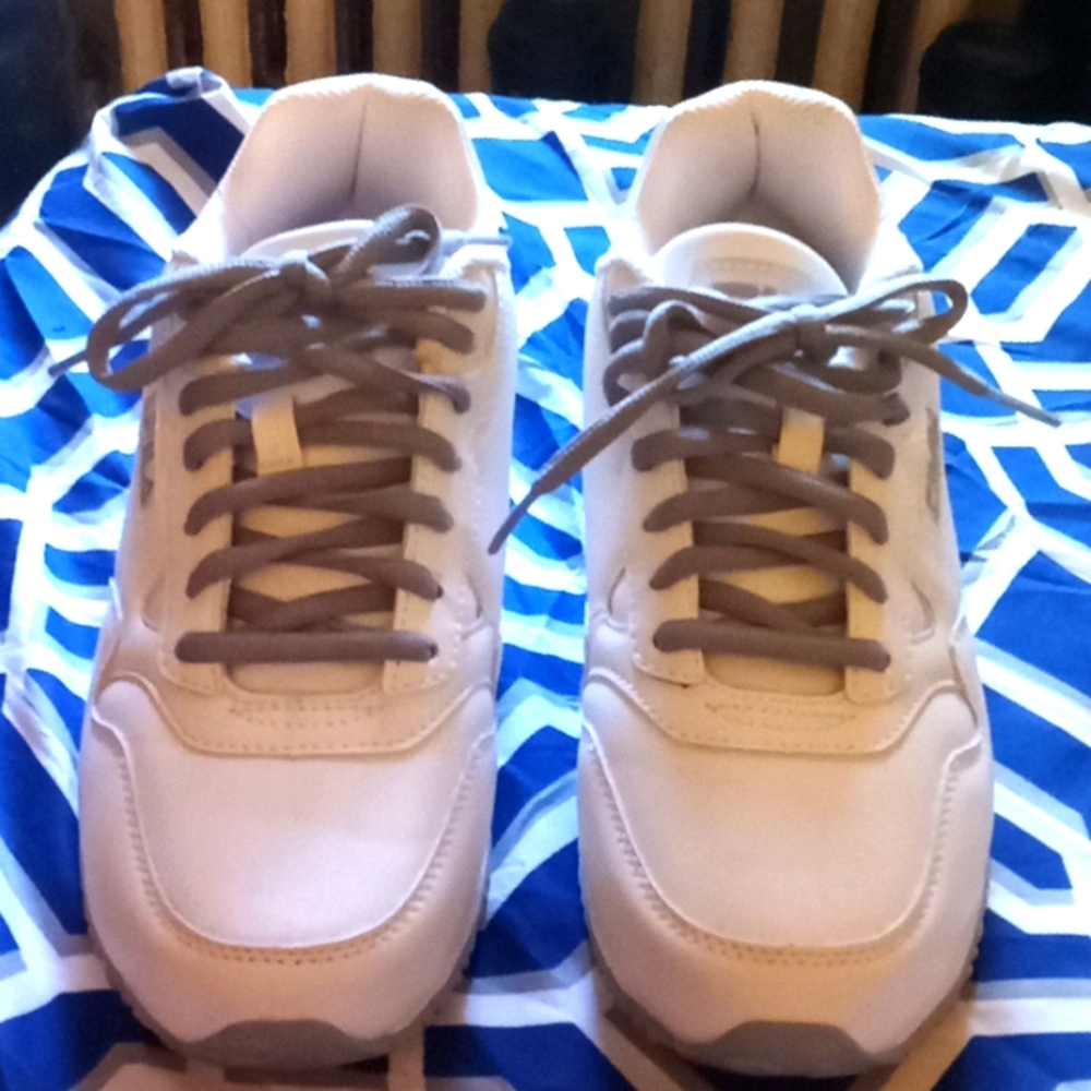 Woman fila sneaker